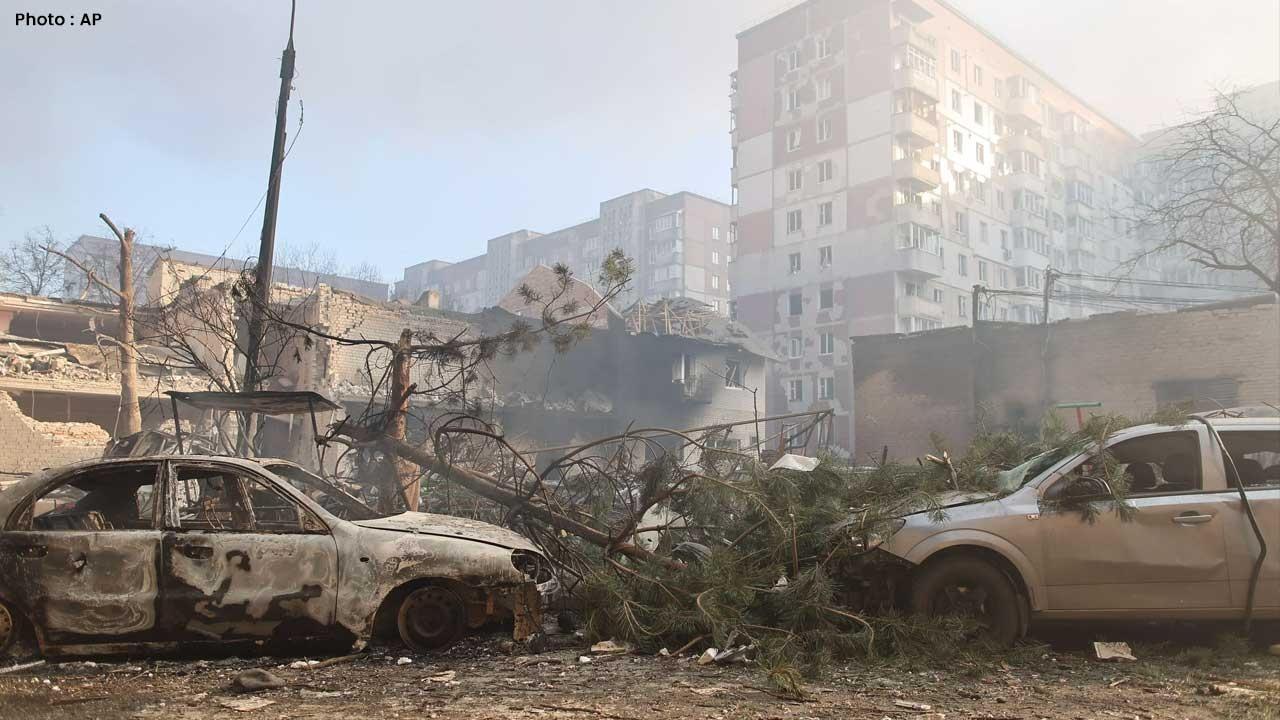 US Peace Plan May Force Ukraine to Concede Territory Following Fatal Strike