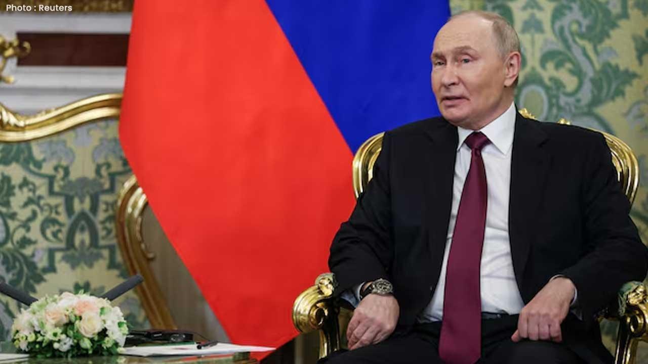 Putin Refrains from AI Use; Officials Embrace AI Technology