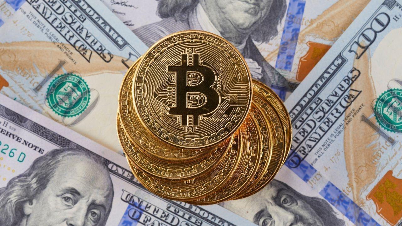 Bitcoin Declines Over 20% as Investors Move to Reduce Exposure