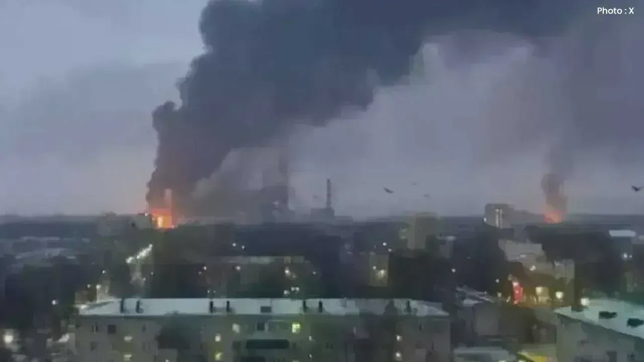 Ukrainian Drone Attack Triggers Major Blaze at Moscow Power Facility