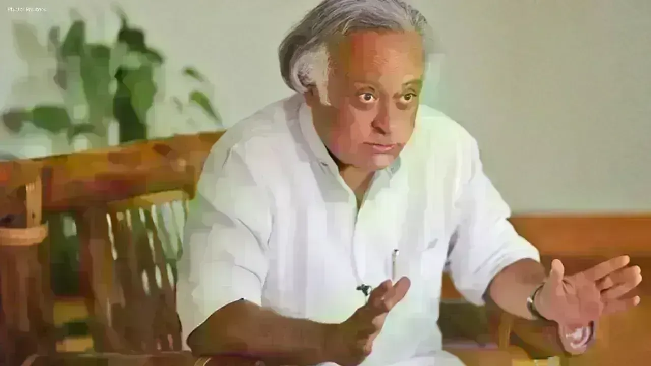 Rupee Slide Sparks Political Jibe as Currency Nears 90-Mark