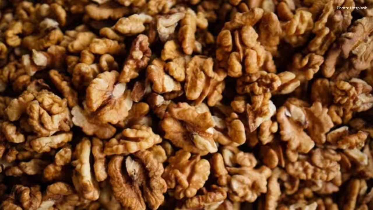 The Health Benefits of Walnuts for Your Heart, Brain, and Gut