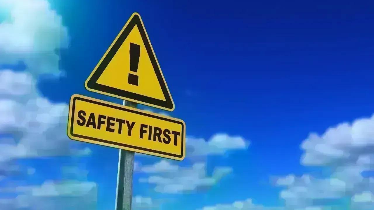 Key Road Safety Advice for Navigating Holiday Traffic Surges