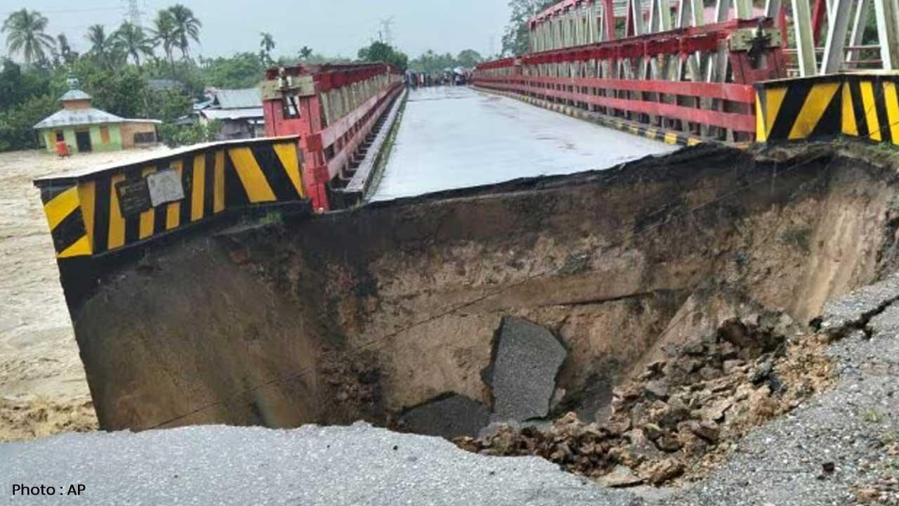 Deadly Floods and Landslides Hit Indonesia’s Sumatra, 10 Dead