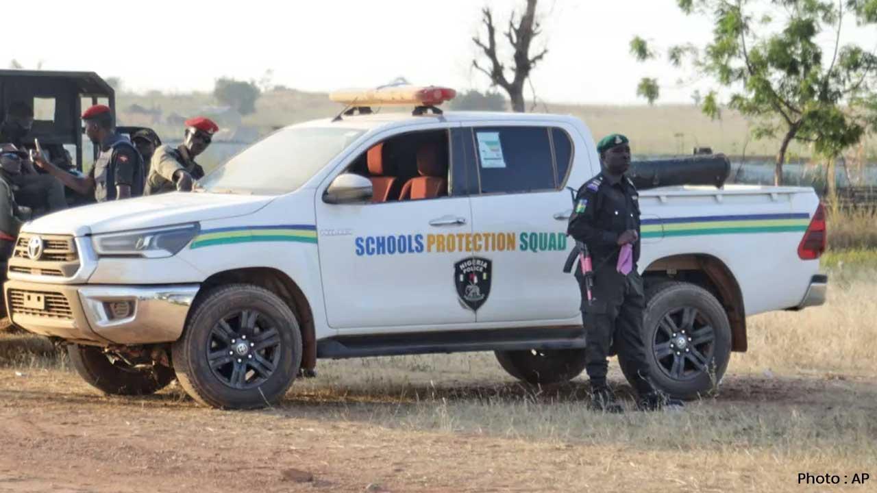 24 Nigerian Schoolgirls Freed After Kidnapping, President Praises Rescue