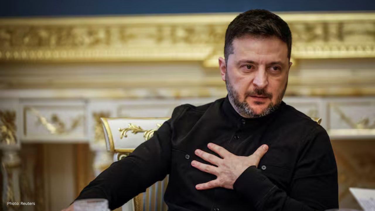 Ukrainian Anti-Corruption Officers Conduct Raids on Chief of Staff Andriy Yermak’s Residence