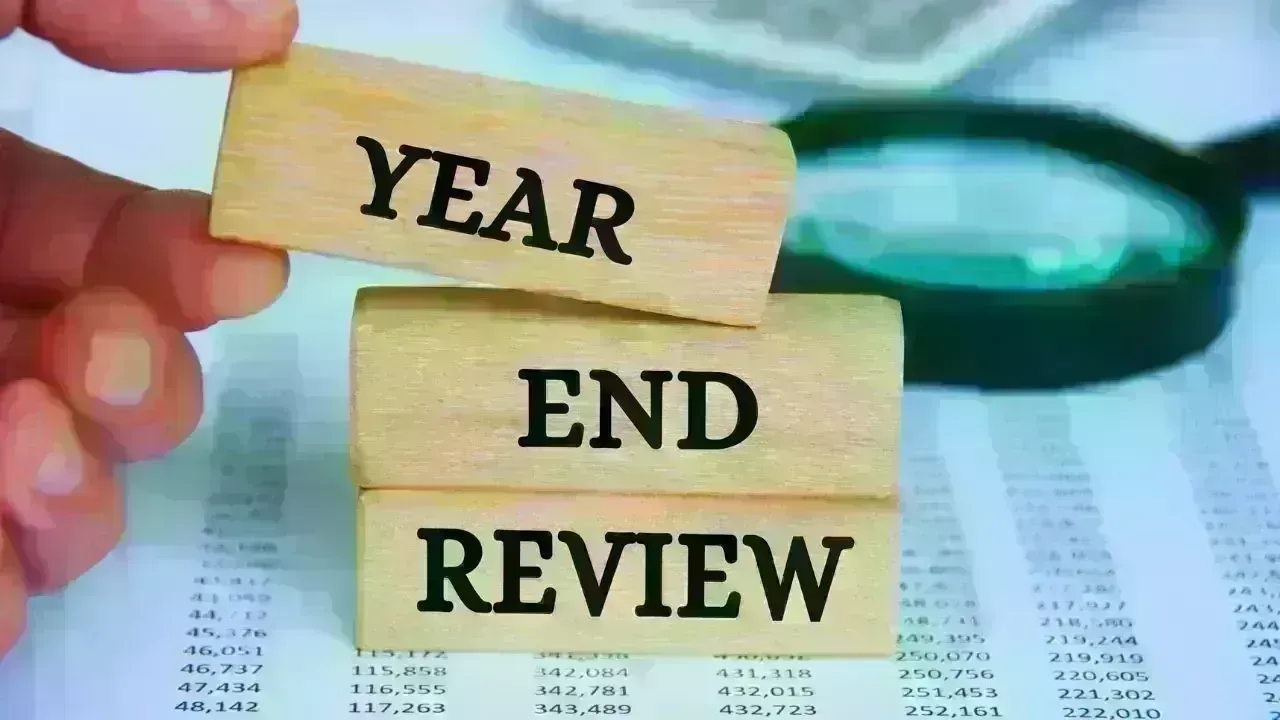 Diwali Sales, Winter Trips and Year-End EMIs: How Families Are Budgeting the Last Stretch of 2025