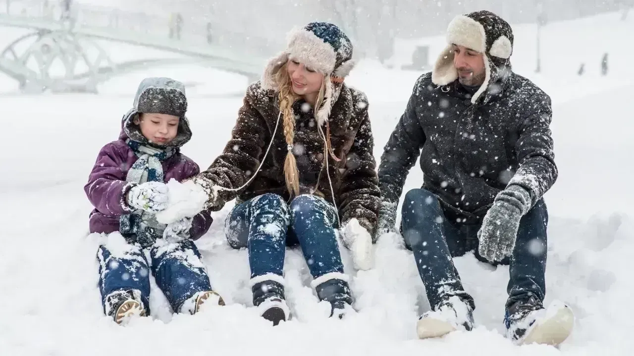 Top Snow Destinations in India for January 2026 Skiing & Winter Fun