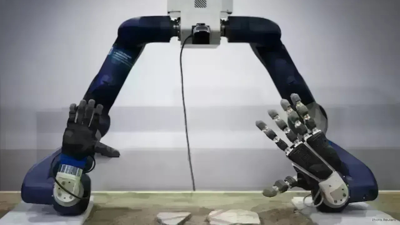 Innovative Robotics Revitalize Lost Frescoes of Pompeii