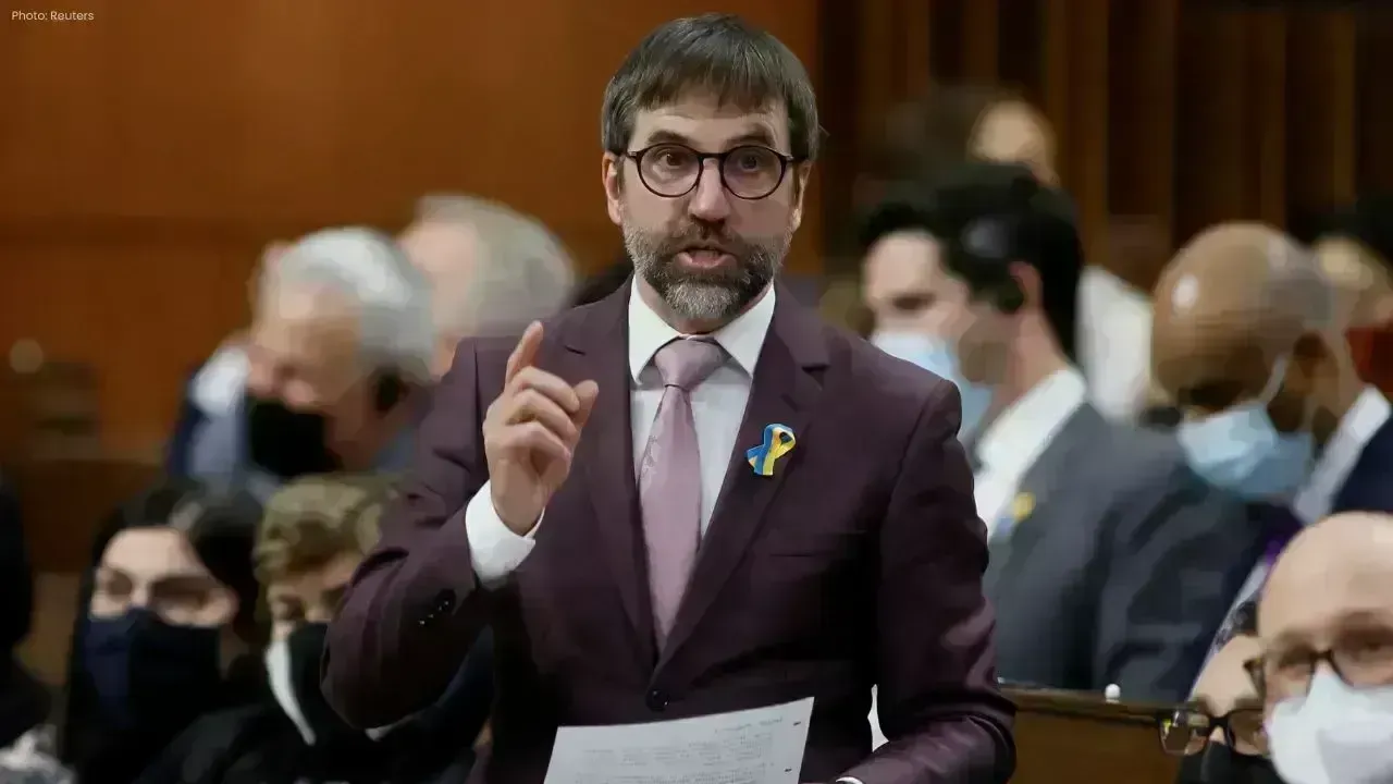 Steven Guilbeault Resigns from Cabinet Over Alberta Pipeline Agreement