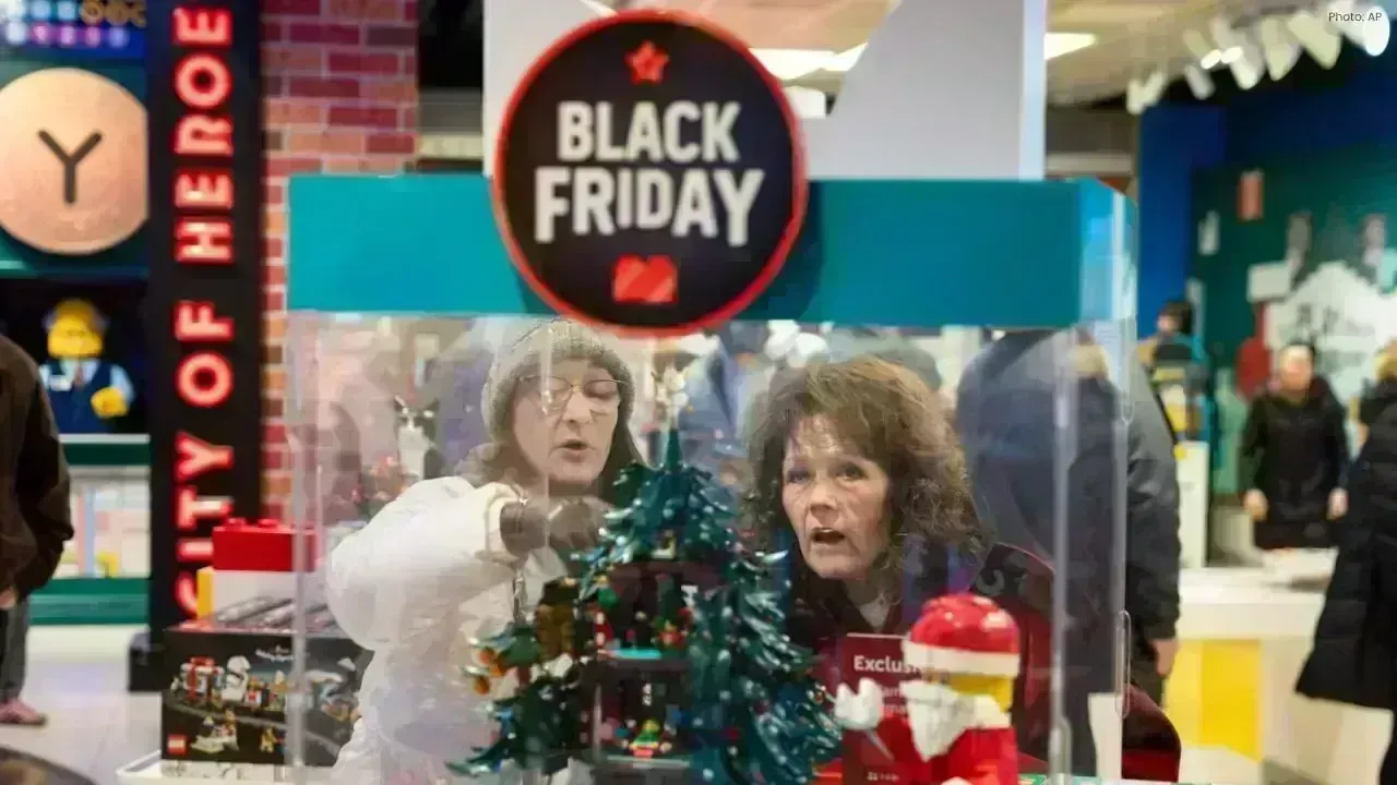 Shoppers Embrace Black Friday Spirit Despite Financial Woes