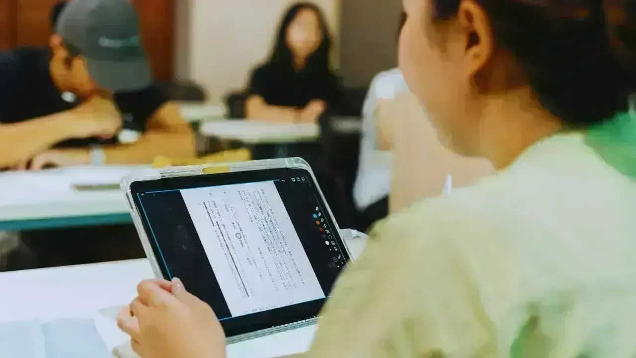 Revolutionizing Learning: Are AI Homework Apps Becoming Teachers in India?