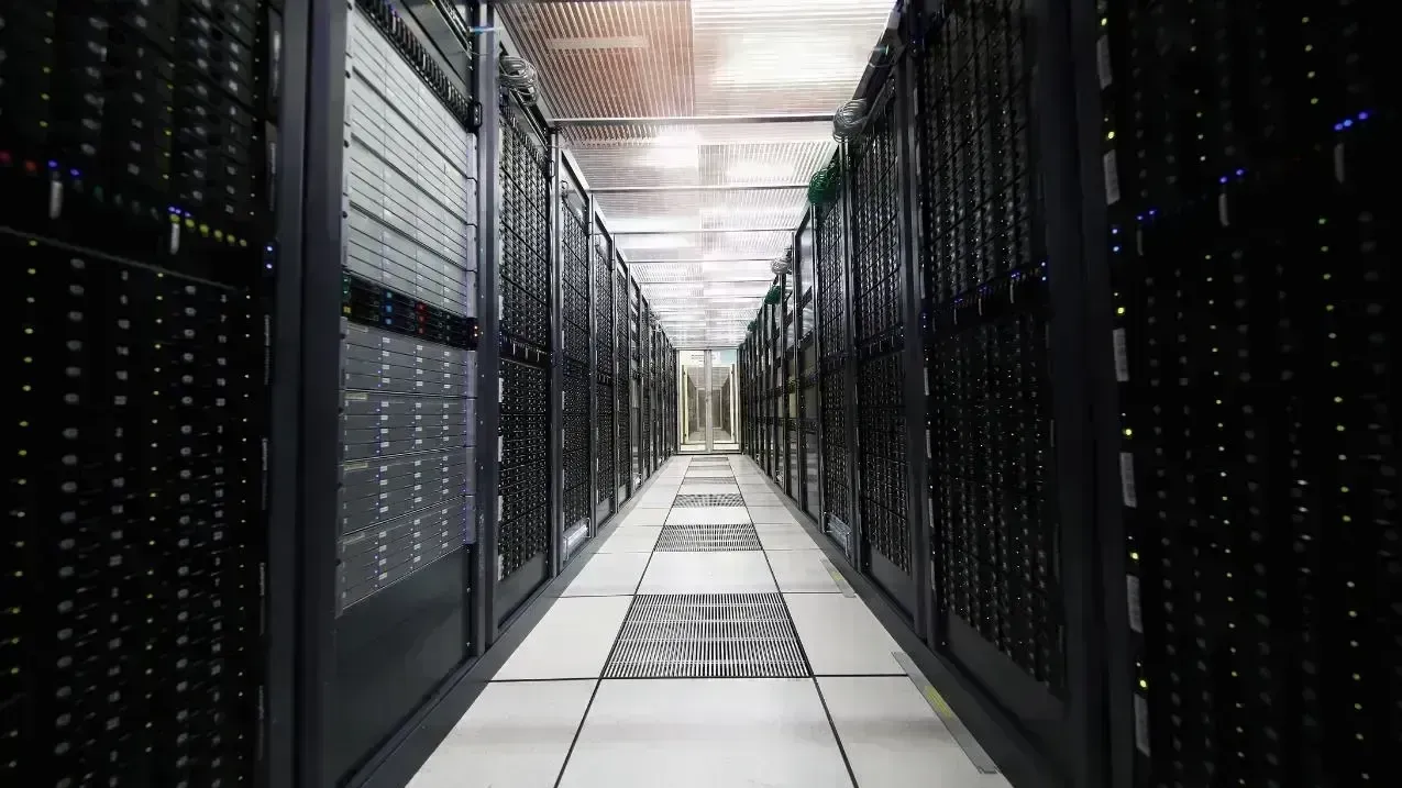 Data Centres and AI Face a Heating Crisis: Will Your Streaming and Chatbots Raise Power Bills?