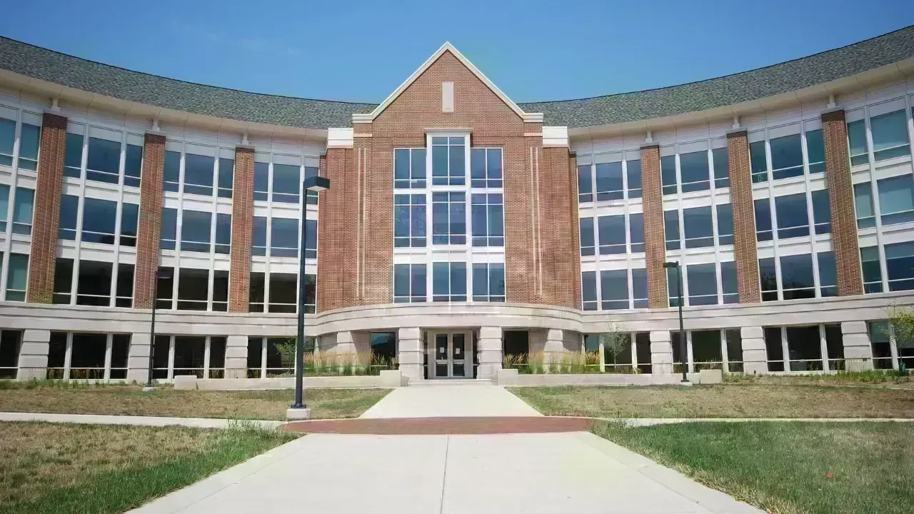 Ontario’s Colleges Face Financial Crisis Amid Funding Review