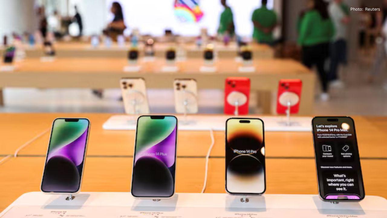 India Mandates Sanchar Saathi App for All New Smartphones Amid Privacy Concerns