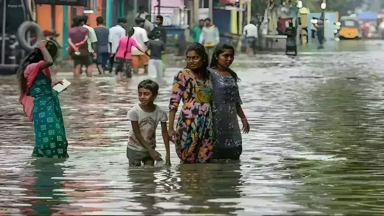 Chennai Schools Shut Amid Cyclone Ditwah's Impact