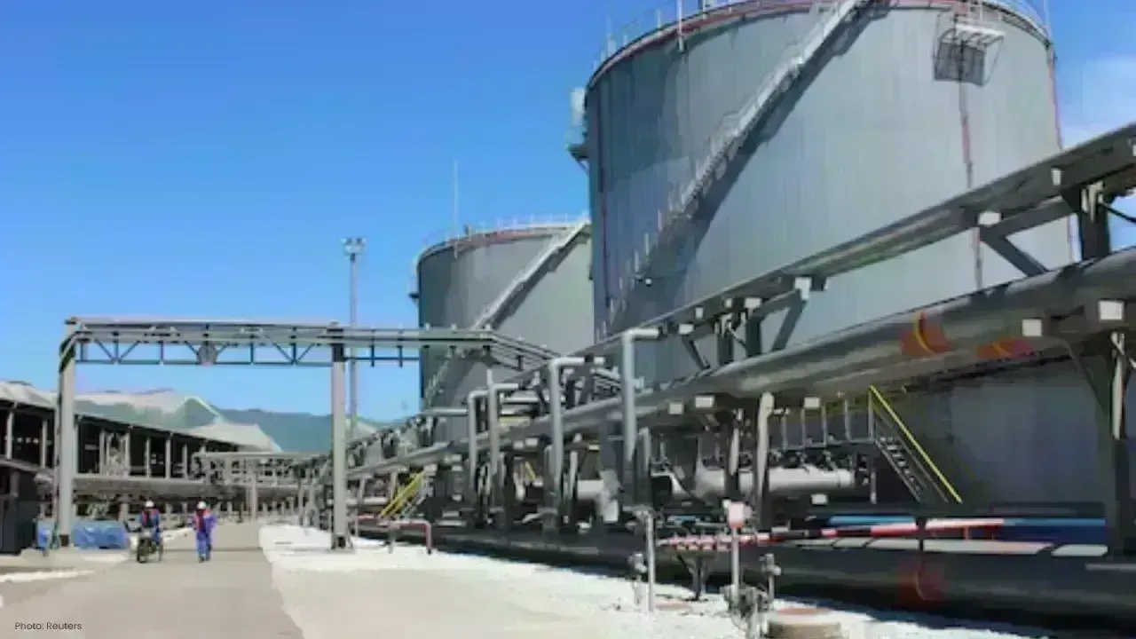 Indigenous Leaders Uphold Tanker Ban, Oppose Pipeline Projects