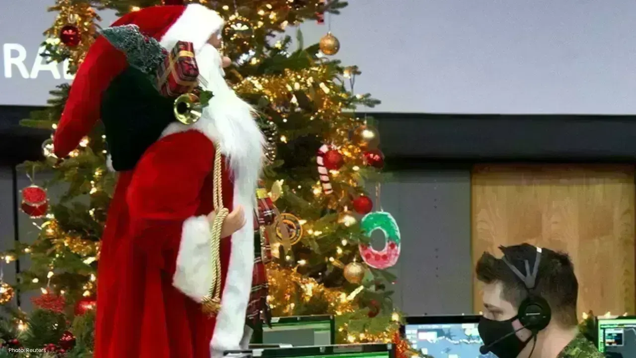 Brantford Police Respond to Controversial Anti-Santa Signs