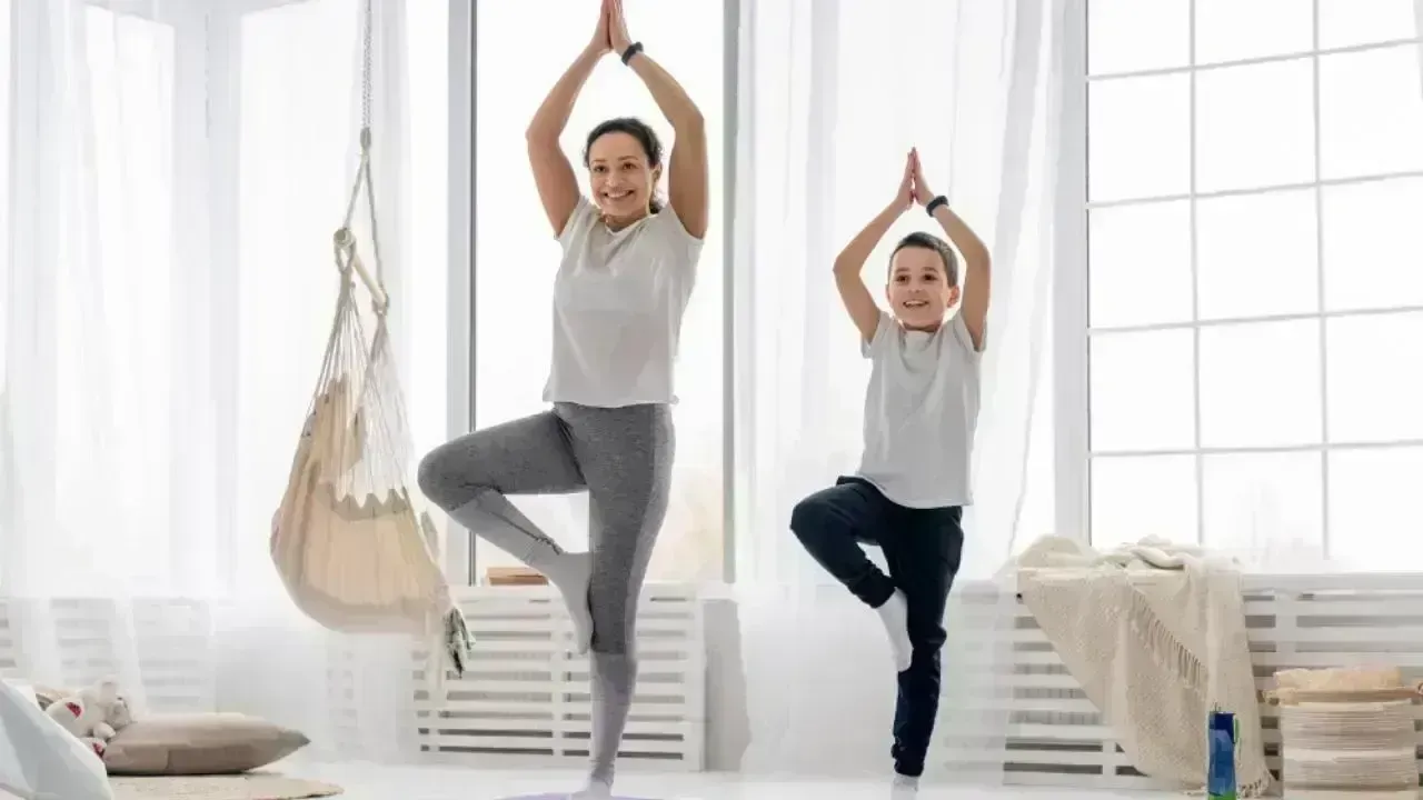 Family Fitness Revolution: Engage All Ages with Smartwatches