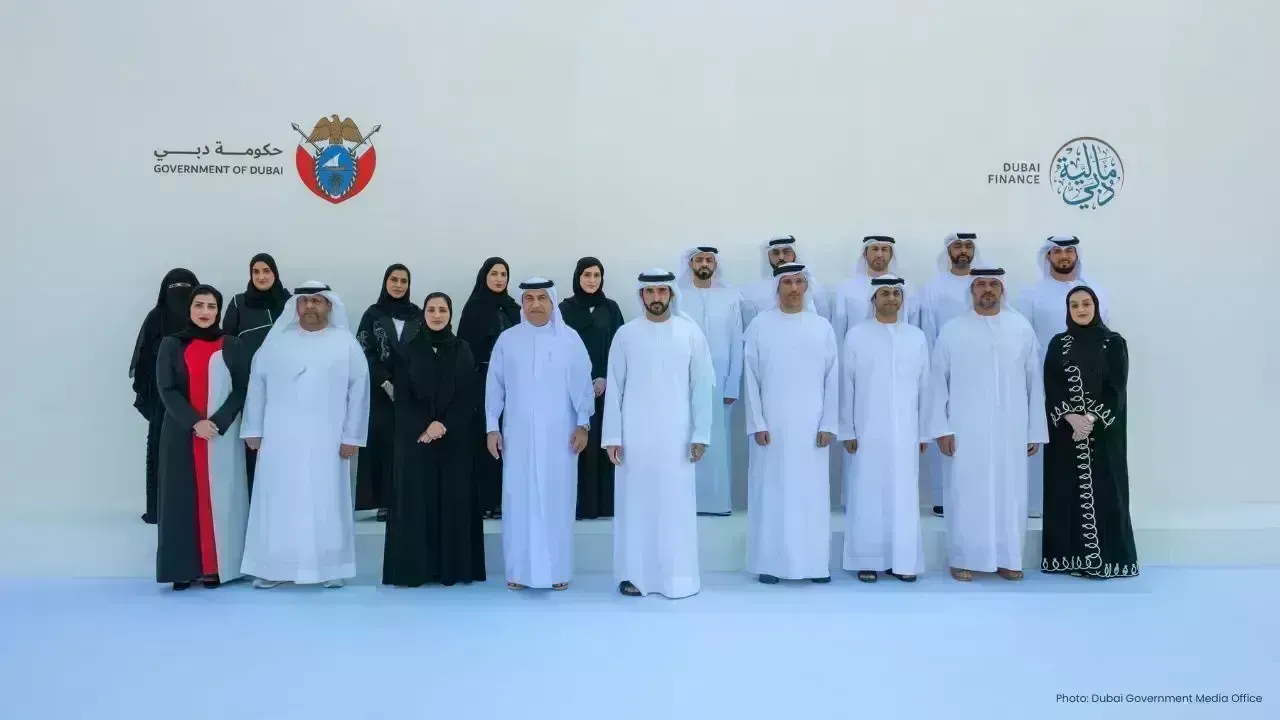Sheikh Hamdan Reviews Financial Strategy for Dubai's 2033 Vision