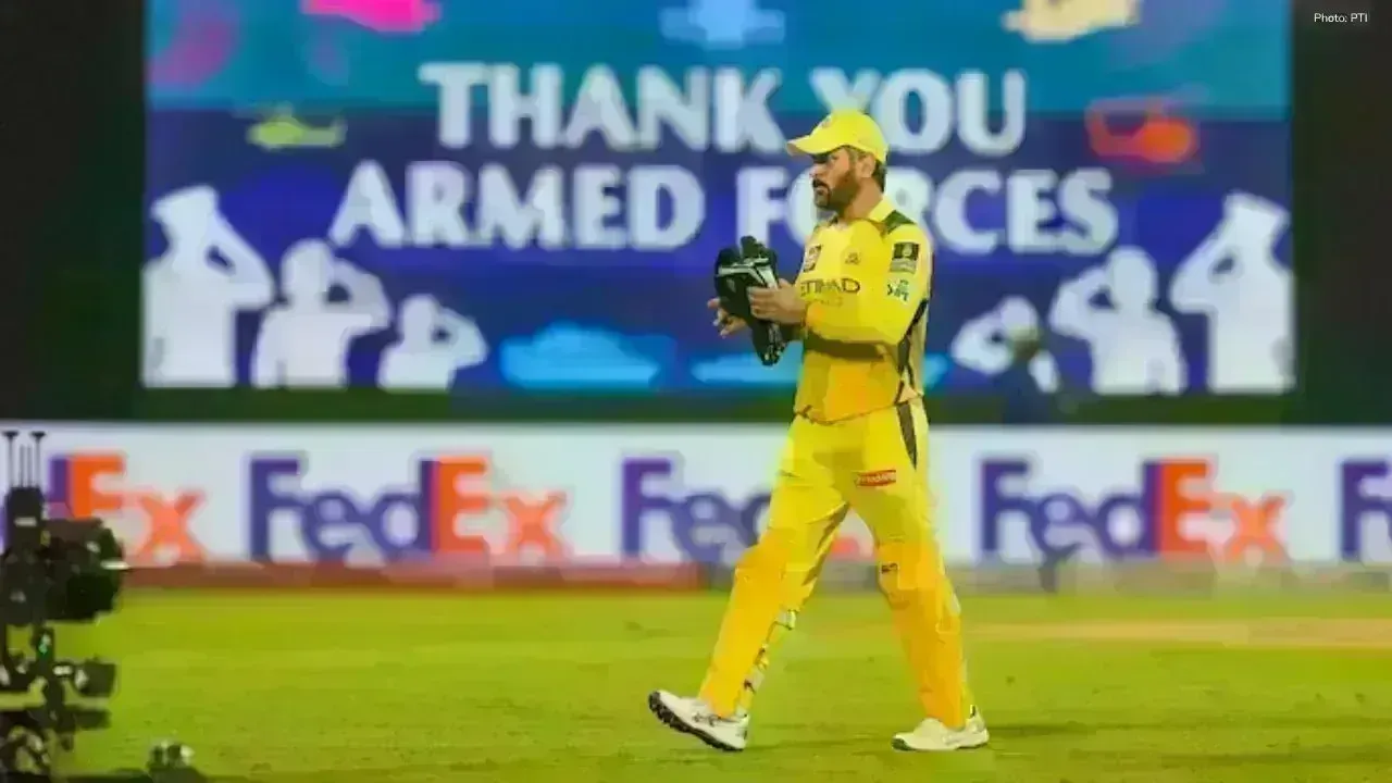 Murali Vijay Honors MS Dhoni's Unmatched Leadership Style