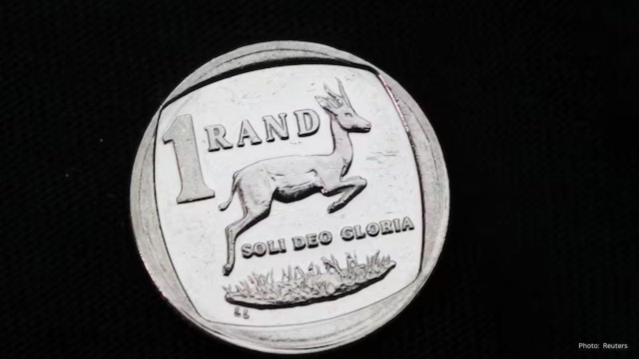 South African Rand Gains Ground as Key Economic Data Approaches