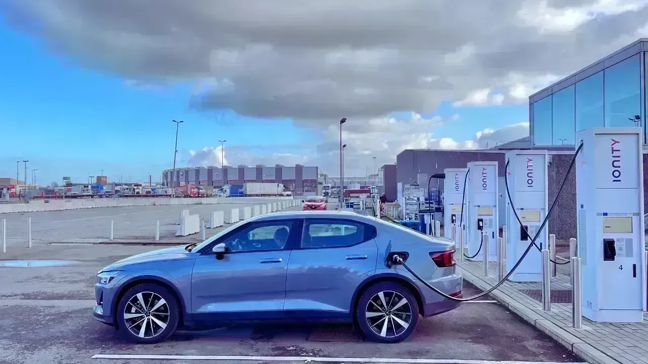 2026 Electric Vehicle Buying Guide: Is It Time to Make the Switch?