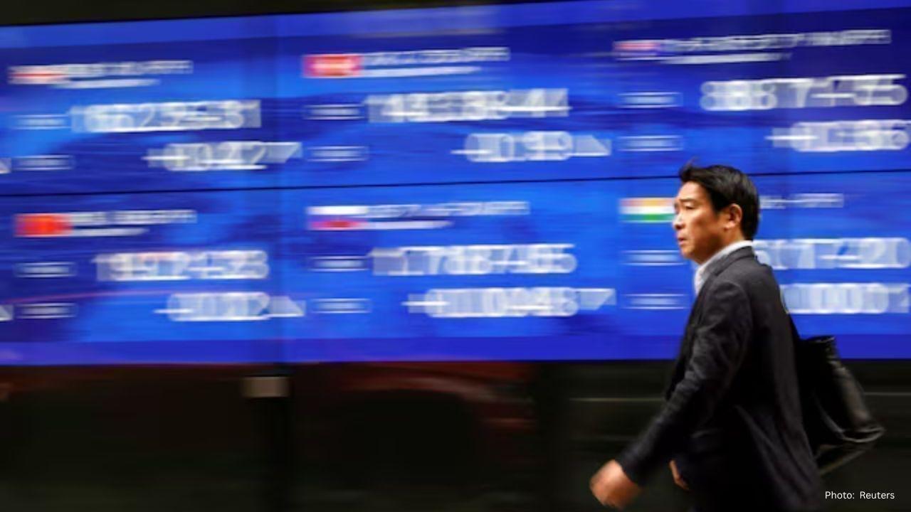 Asian Markets Up, Tech Stocks Under Strain Following Oracle's Decline