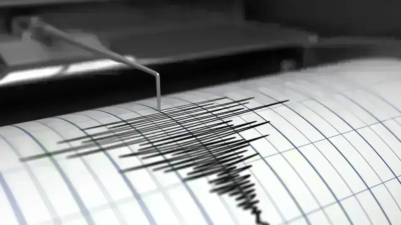 Karachi Earthquake: Magnitude 5.2 Tremor Jolts City at Midnight