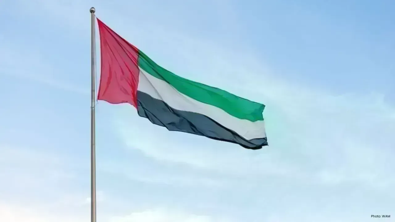 UAE Leaders Convey Warm Greetings to Qatar on National Day