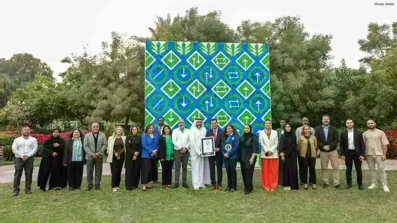 Umm Al Emarat Park Achieves Guinness Record for Recycled Mosaic