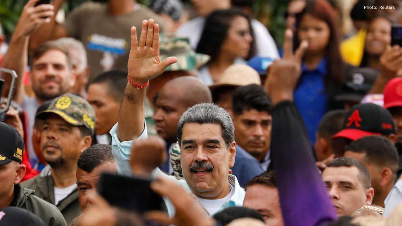 Trump Urges Maduro to Resign Amid Escalating U.S. Pressure on Venezuela