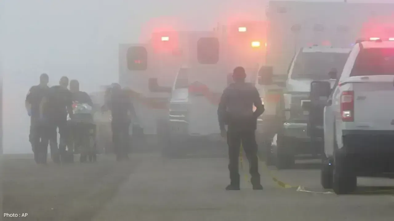 Mexican Navy Plane Crash Near Texas Kills 5 During Medical Mission