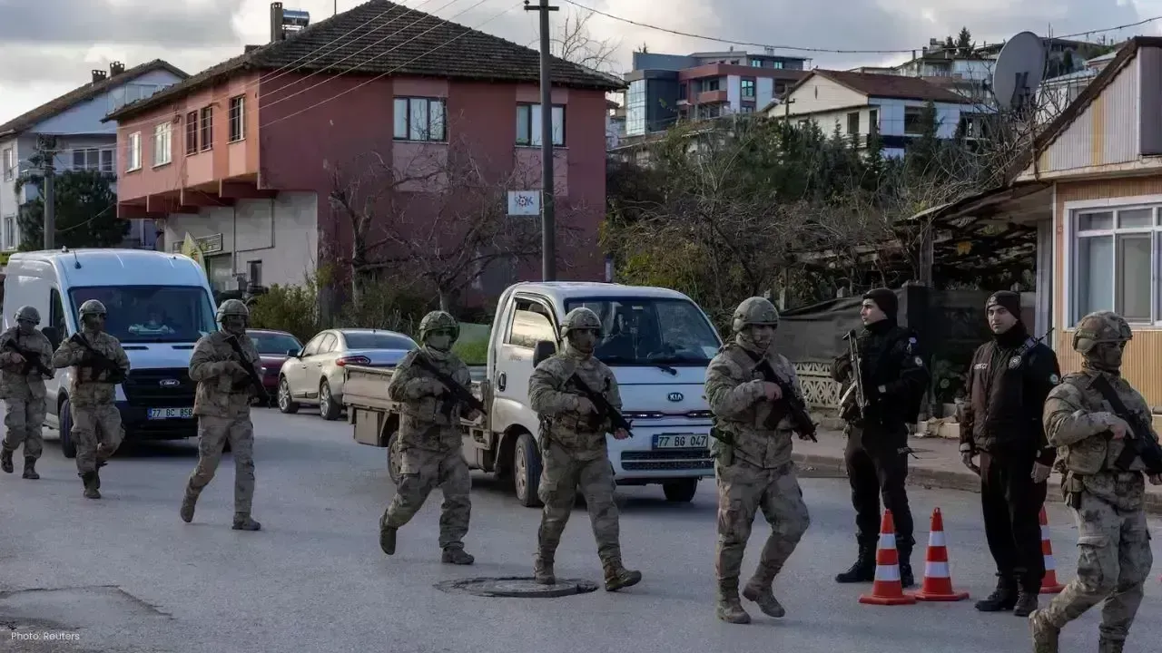 Turkey Launches Major Raids on ISIS Suspects; Several Officers Hurt