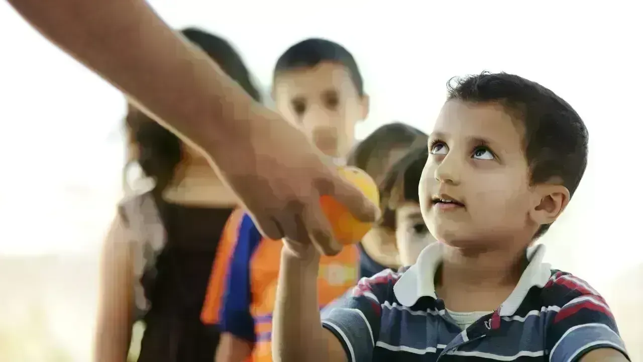 Leeds Initiative Fights Child Hunger in Schools with Food Programs