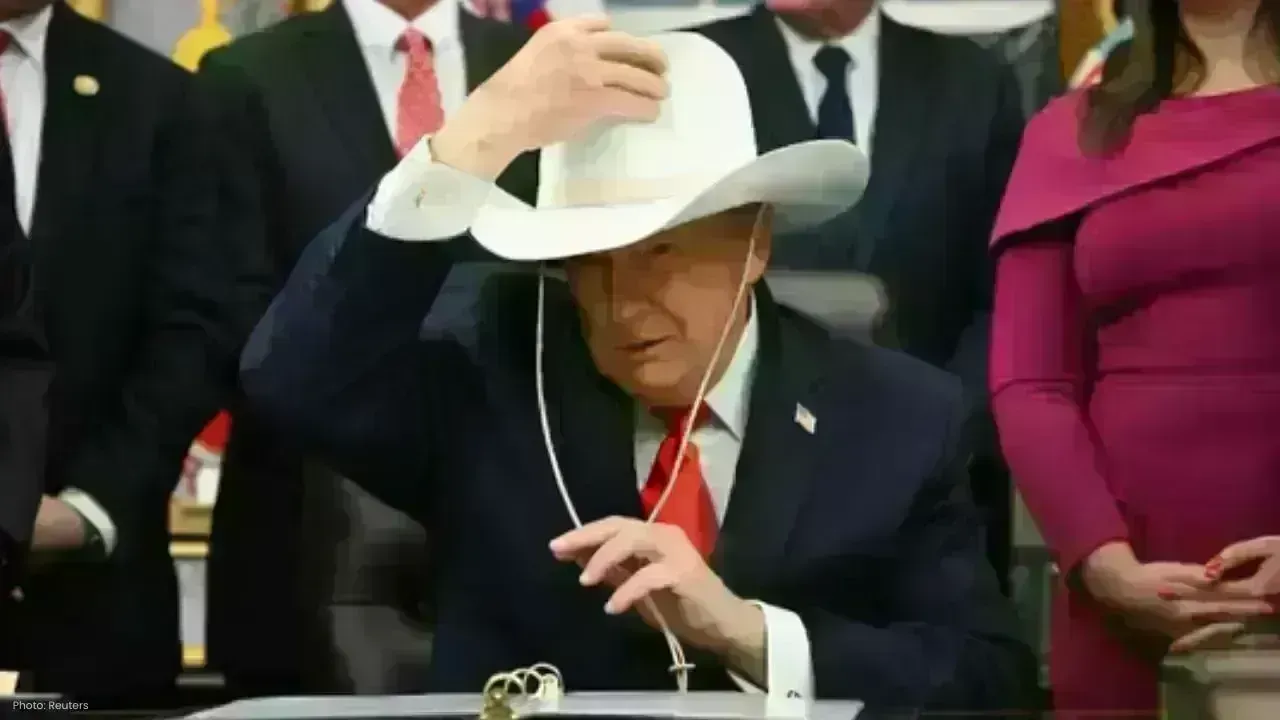 Trump Backs Russia Sanctions Bill Targeting Buyers of Russian Oil