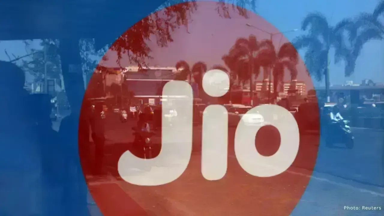 Reliance Jio Set for Historic 2.5% IPO Launch in 2026, Sources Indicate