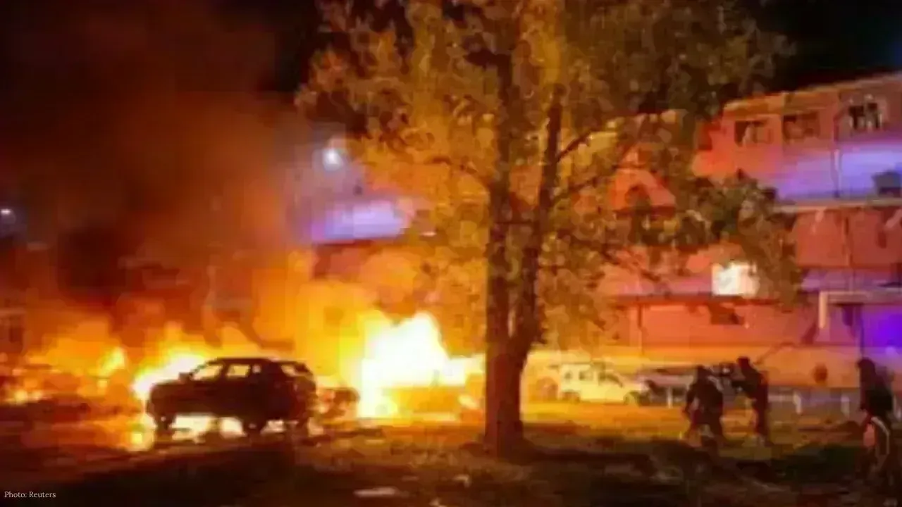 Russian Drone Strikes Kill 4, Damage Homes and Water in Kyiv