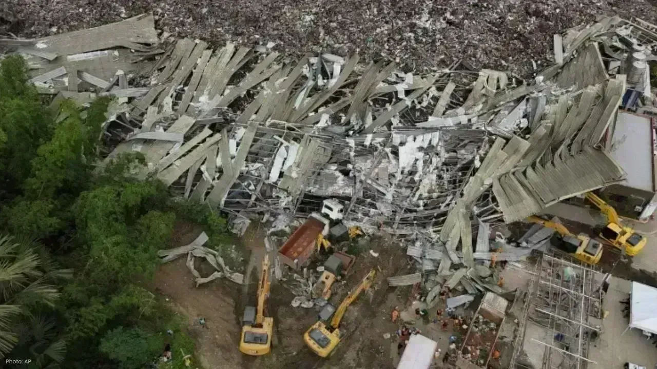 Landfill Collapse in Cebu Kills Four, Dozens Missing as Rescue Continues