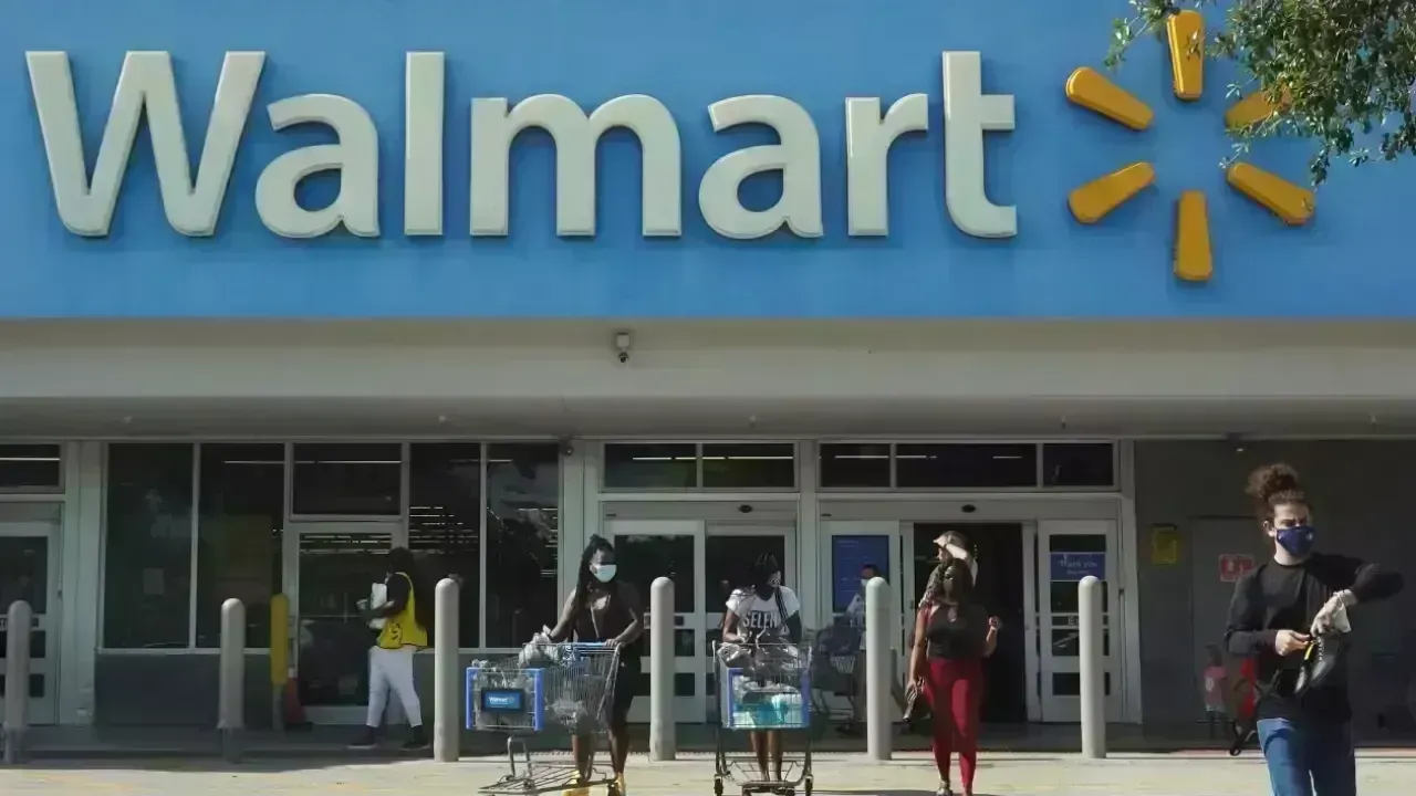 Walmart Stock Surges as Retail Giant Prepares for Nasdaq-100 Index Inclusion