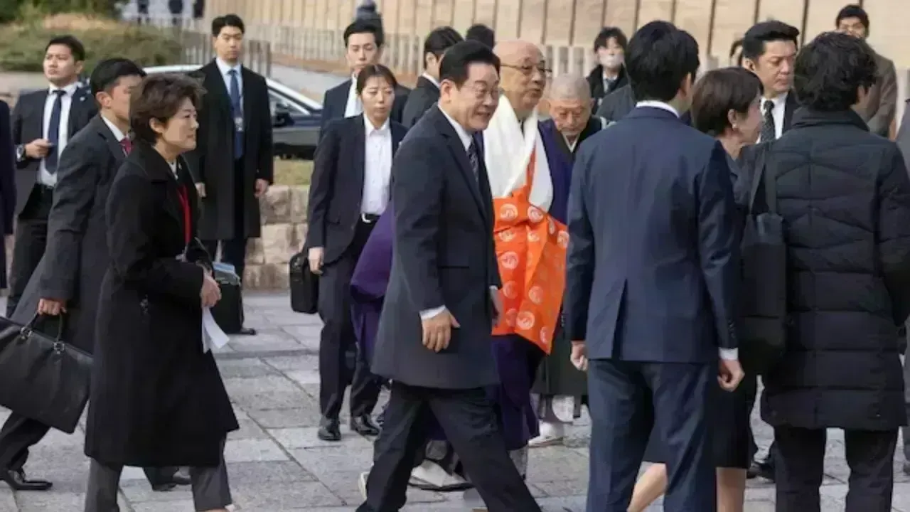 Japan PM Takaichi and South Korea’s Lee Jam in Drum Session