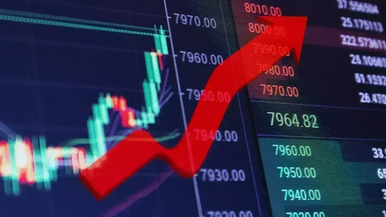 Dalal Street Under Pressure: Nifty Falls, Sensex Slides as Global and Domestic Factors Weigh on Markets