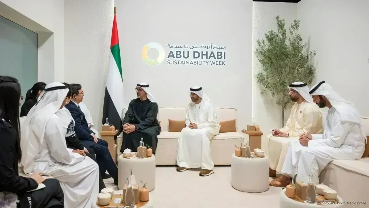 Crown Prince of Abu Dhabi Engages with BYD Chairman on EV Initiatives
