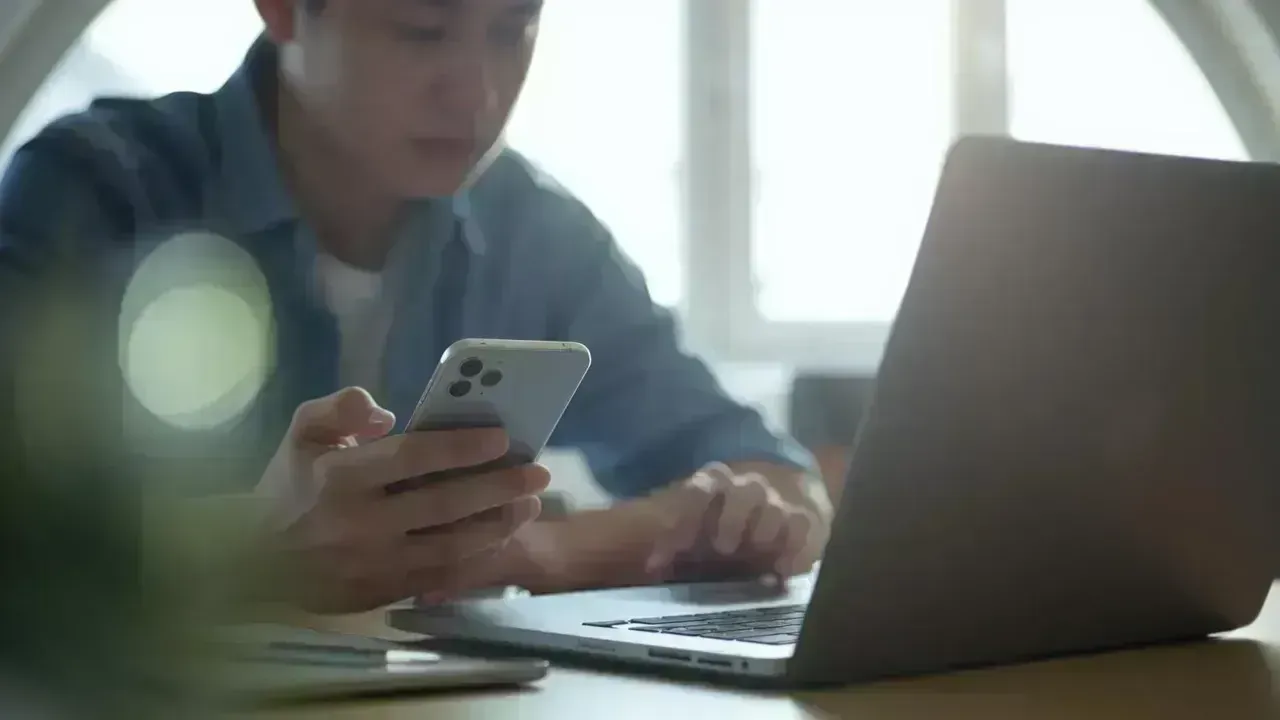 The Effects of Digital Overload on Human Behavior Today