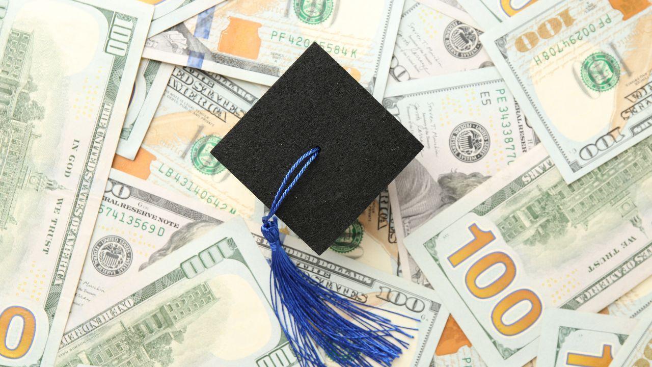 Rayaat Scholarship 2026–27 Applications Open in Bahrain