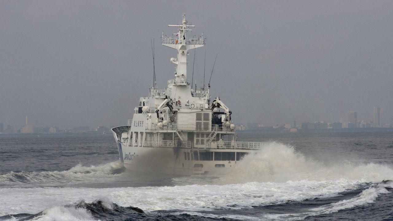 Sri Lanka Transfers Iranian Sailors After Naval Vessel Requests Assistance