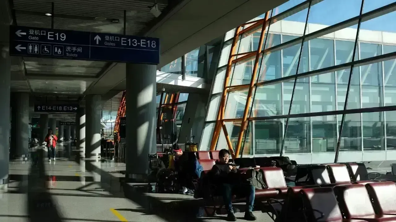 Asia flight chaos leaves thousands stranded