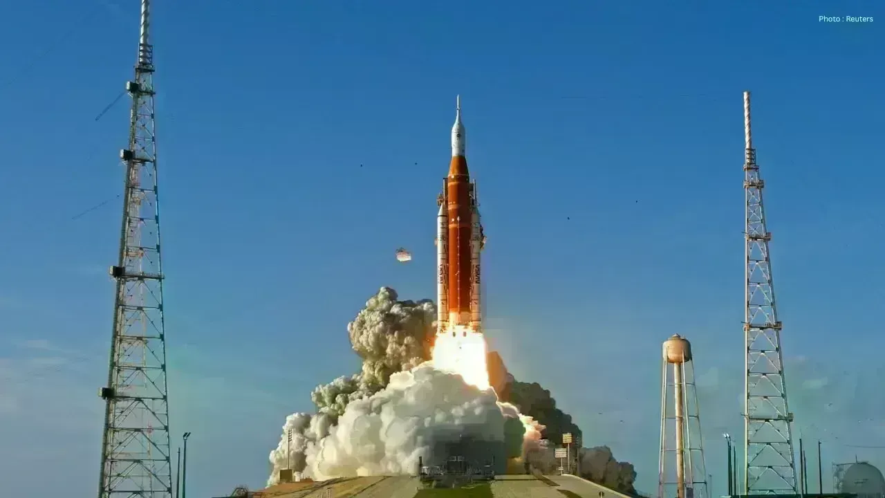 Artemis II Approaches Landmark Lunar Flyby on April 6