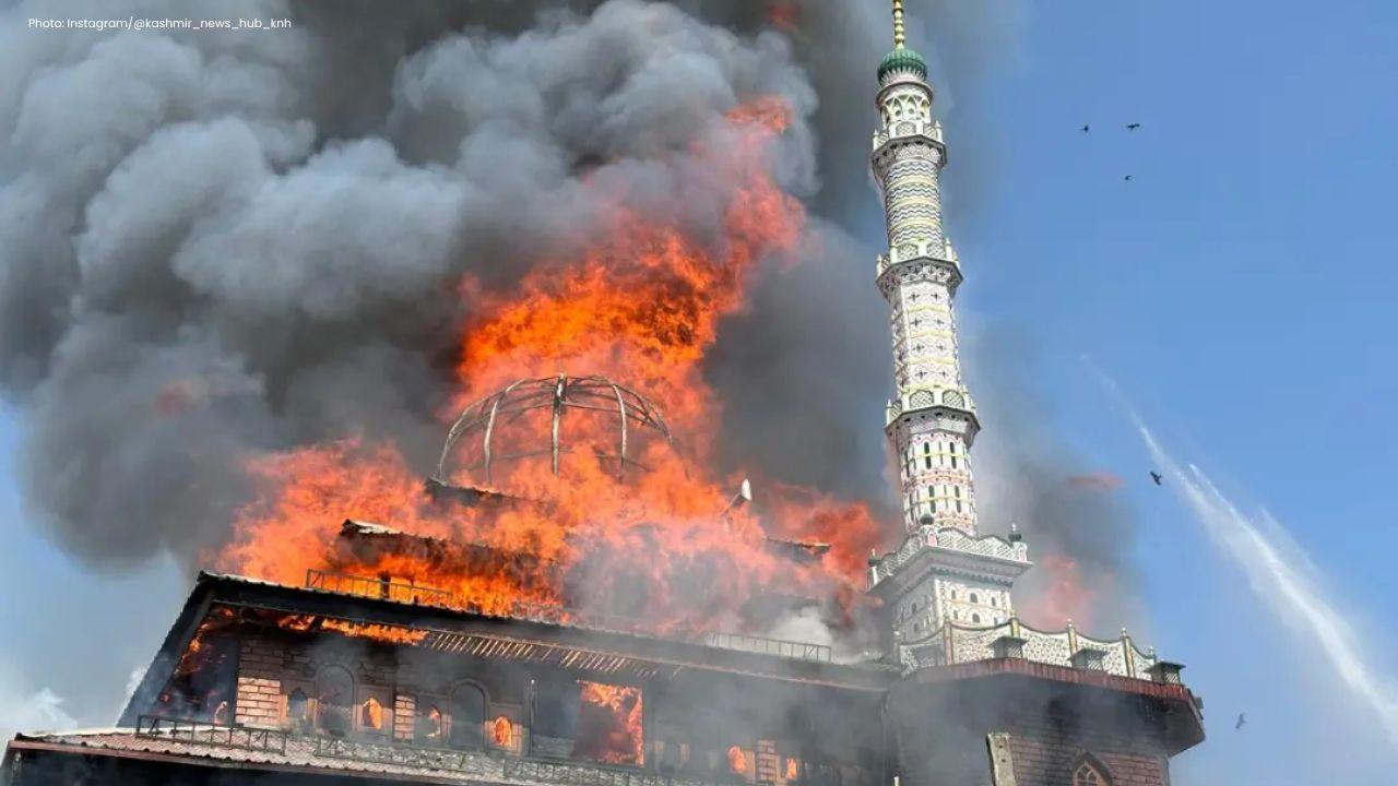 Srinagar Madrasa Fire 200 Students Rescued