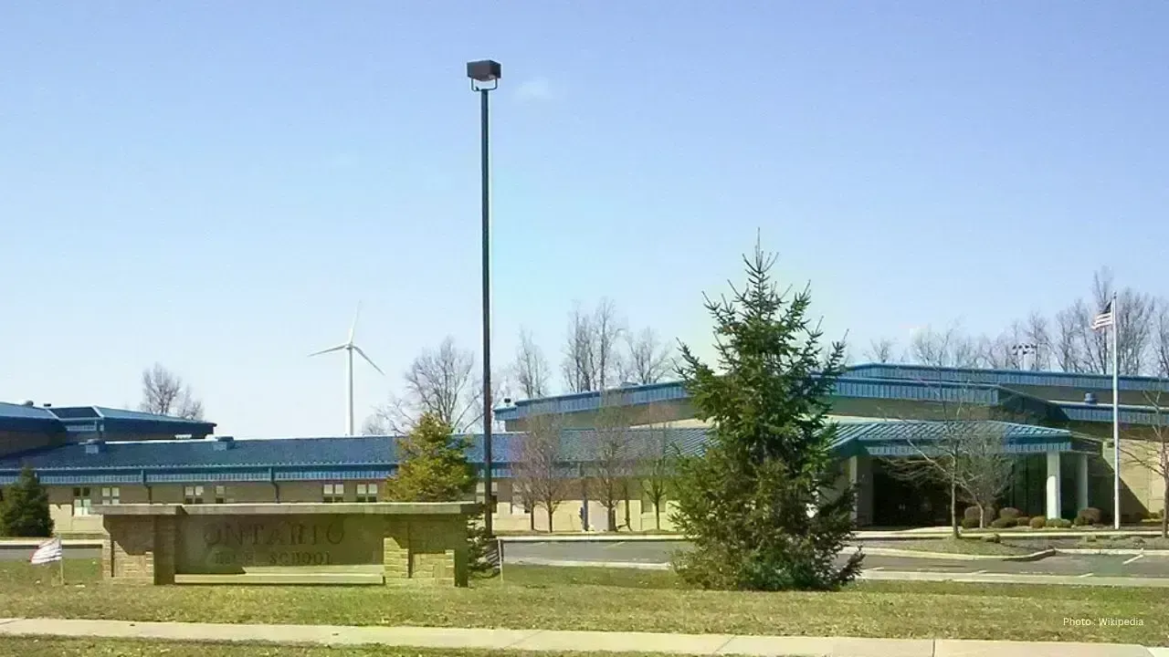 Ontario's New Policy Links Attendance to High School Grades